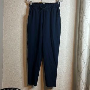 Lululemon Stretch High-Rise Pant (7/8 Length) Size 6 Navy